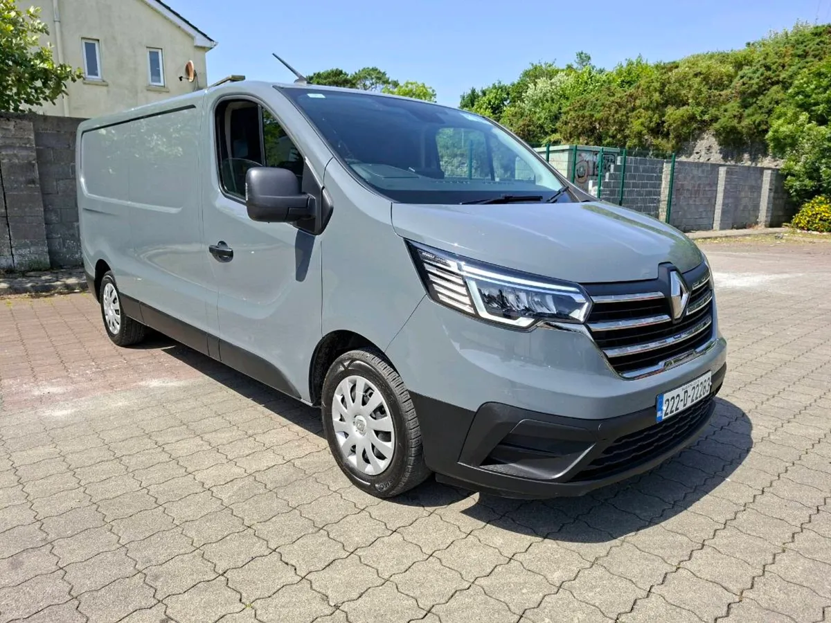 222 Trafic LL30 LWB-AC & Cruise-New CVRT - Image 2