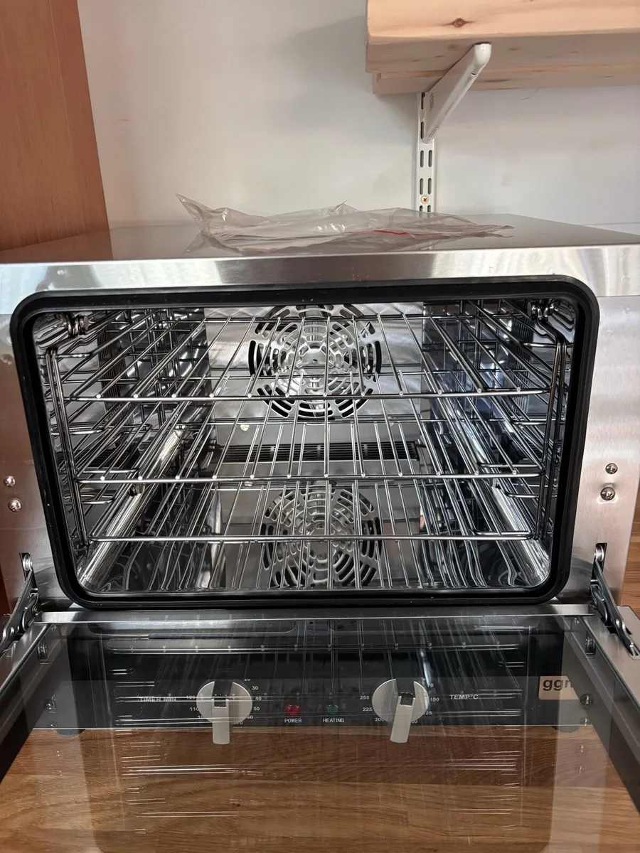 Brand new Compact electric convection oven - Image 2