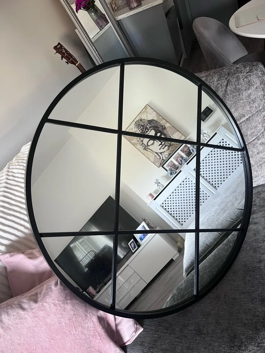 Mirror - Image 1