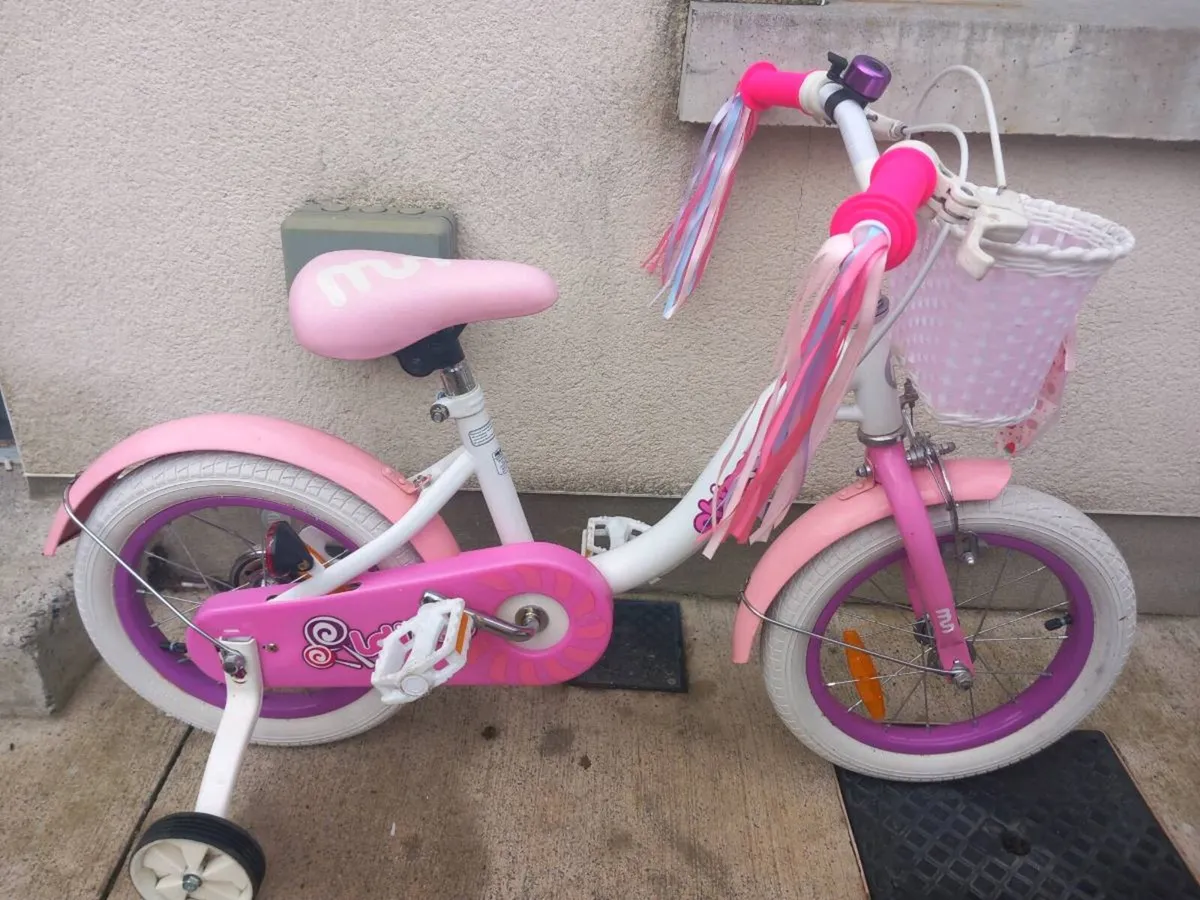 Chipmunk Kids bike size 14 inch wheels - Image 2