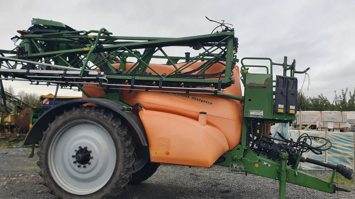 Amazone 4200, 24 Meter Boom Just in