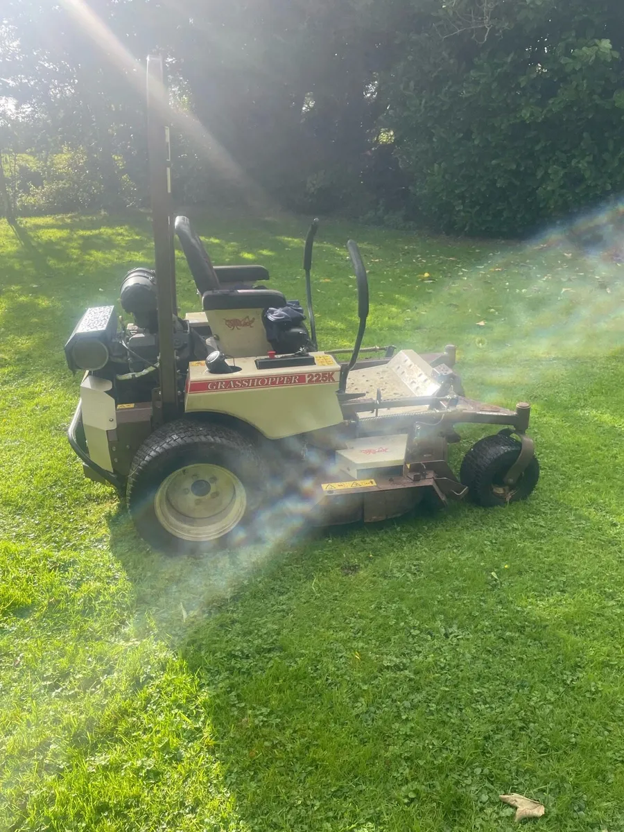 Grasshopper mower - Image 3