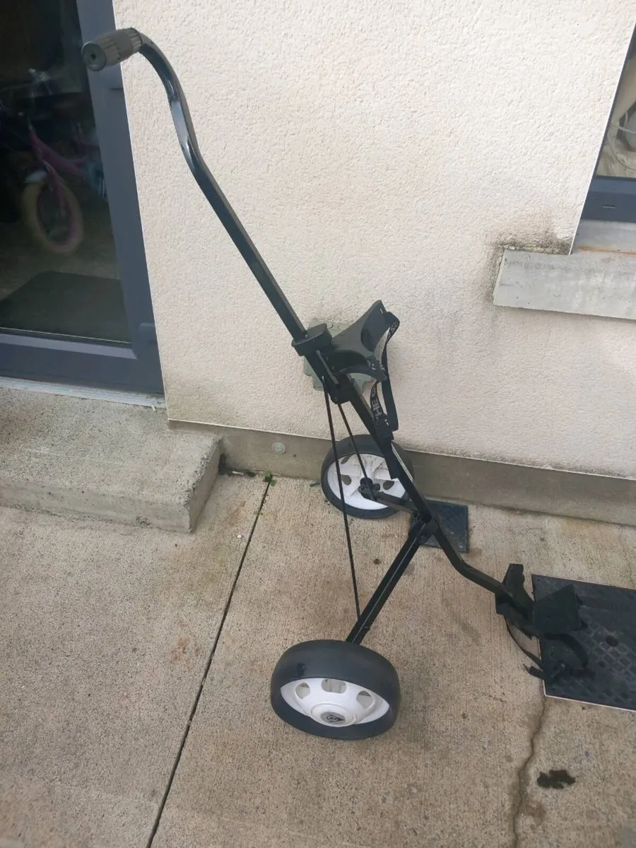 Dunlop golf trolley. - Image 3