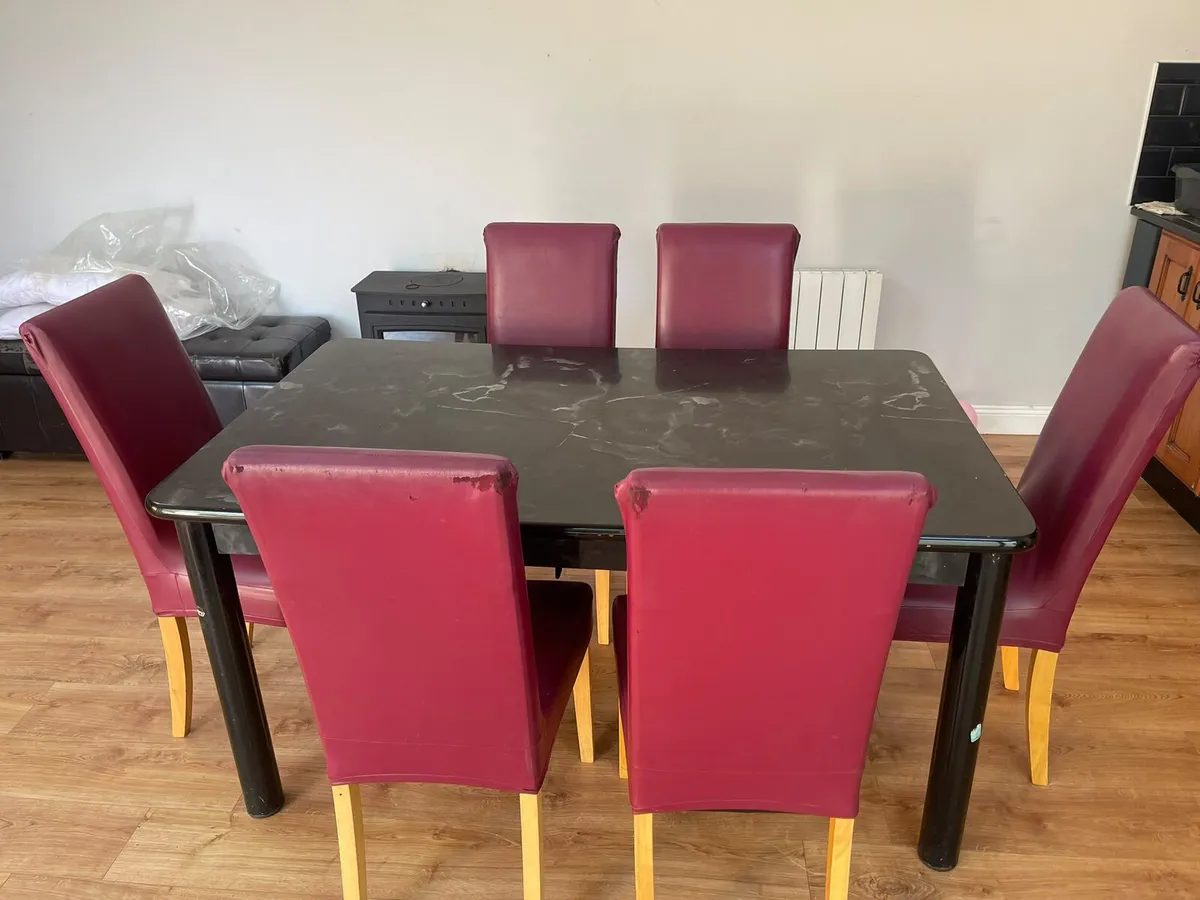 Table & chairs - Image 2