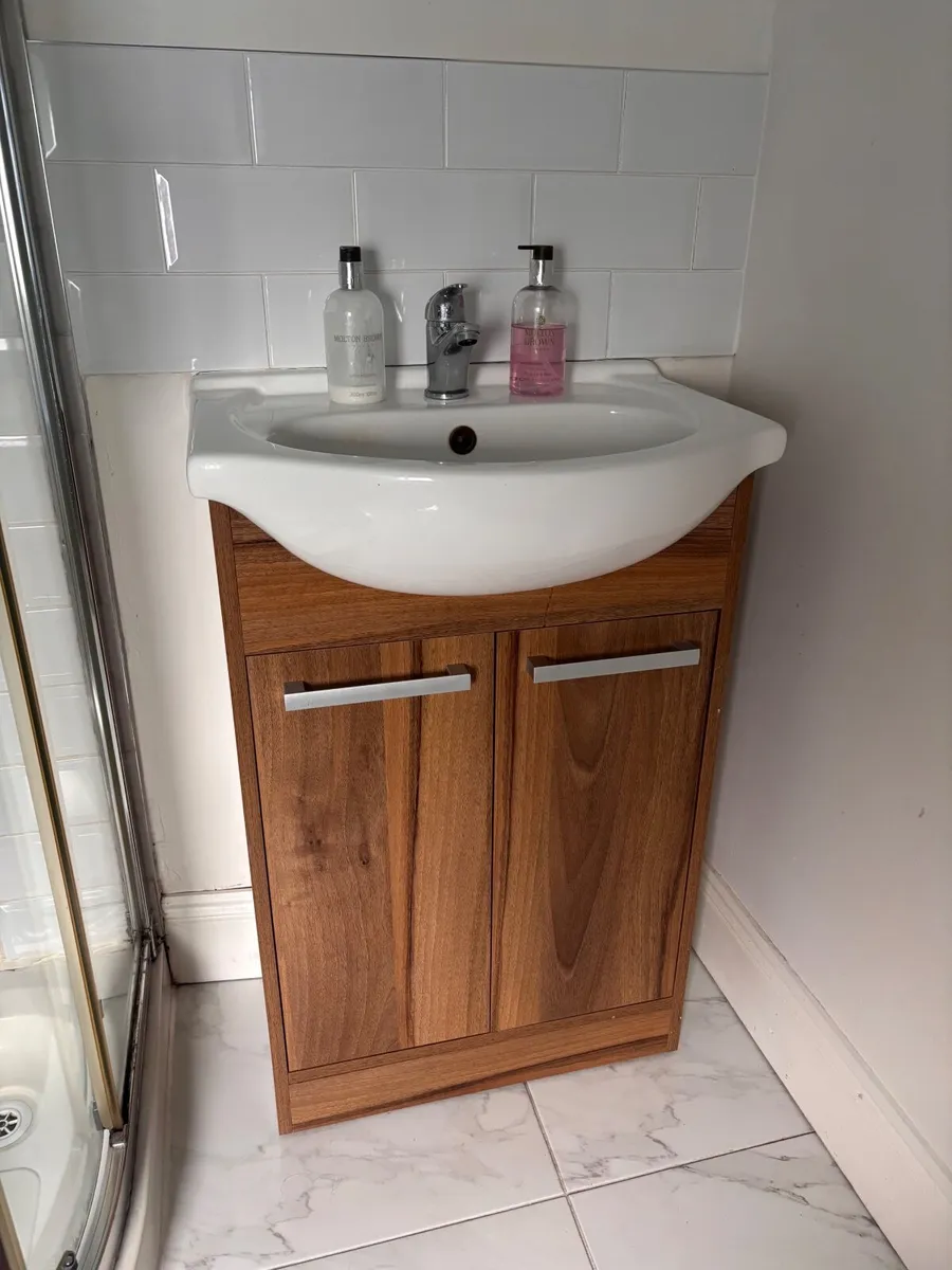 Bathroom Vanity Unit & Sink - Image 1