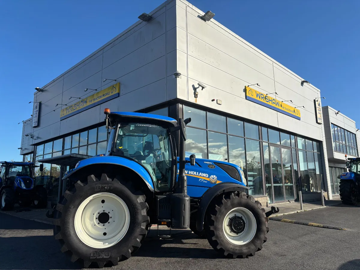 New Holland T7.210 Auto Command-4441hrs - Image 3