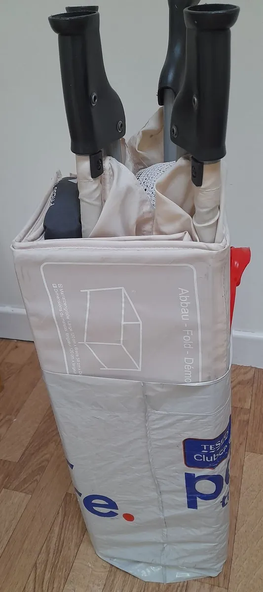 Travel cot - Image 3