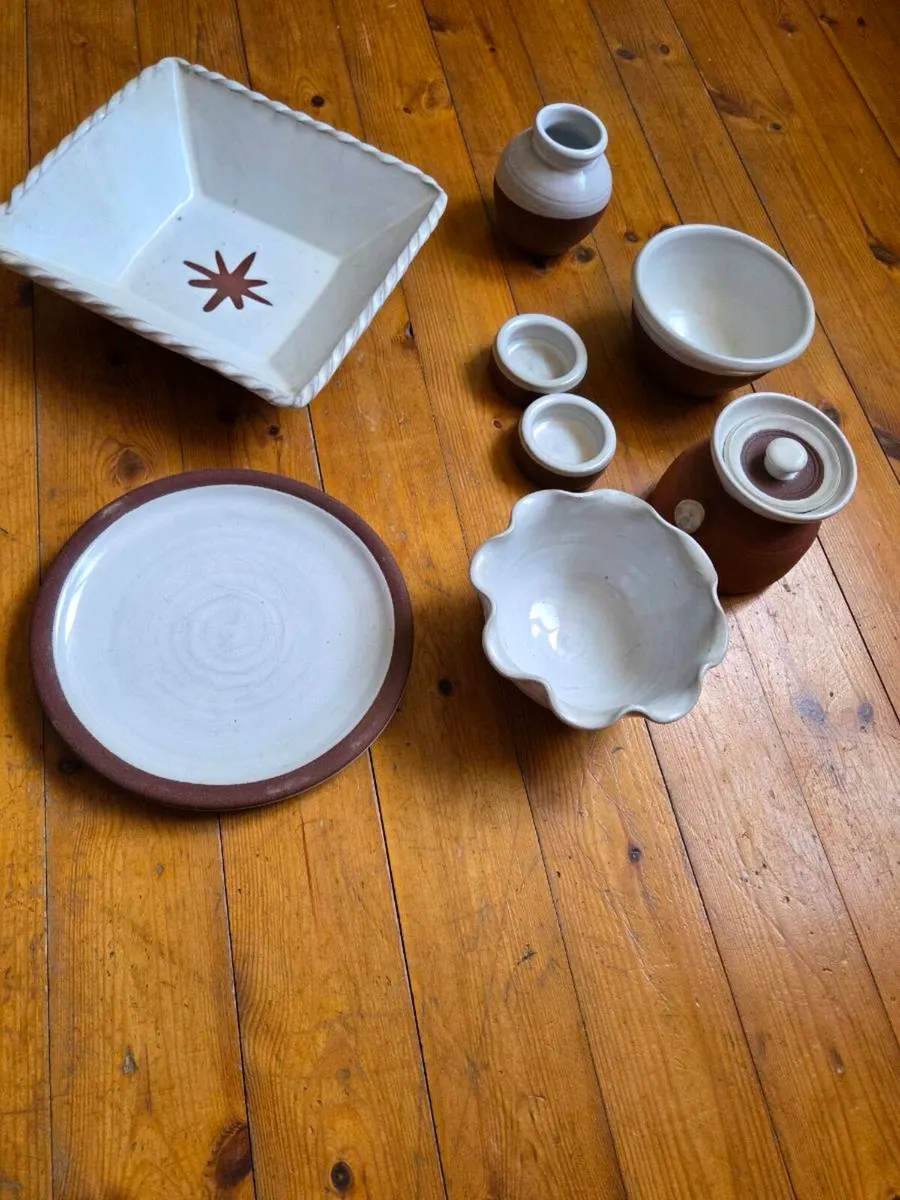 Stephen Pierce pottery - Image 1