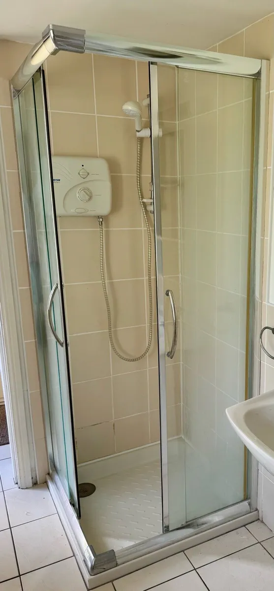 Shower Enclosure with moving glass doors