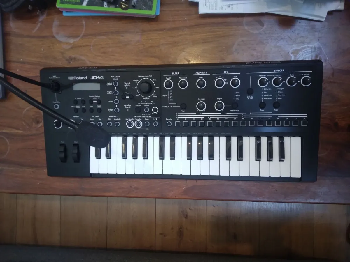 Roland jd xi synthesizer - Image 4