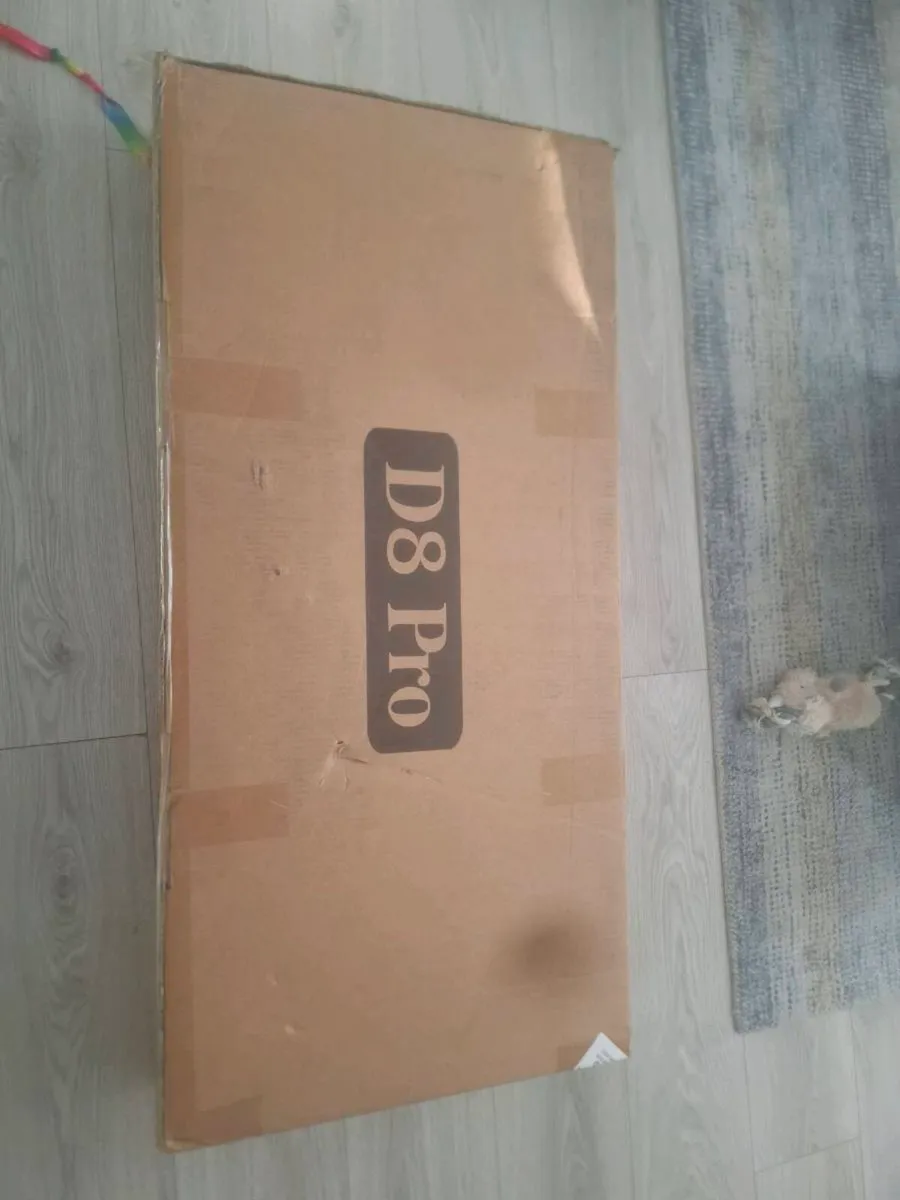 D8 E scooter - Image 1