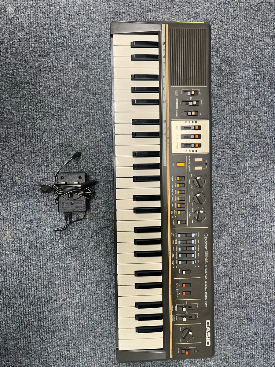 Vintage Casio Casiotone MT-68 Keyboard - Image 1