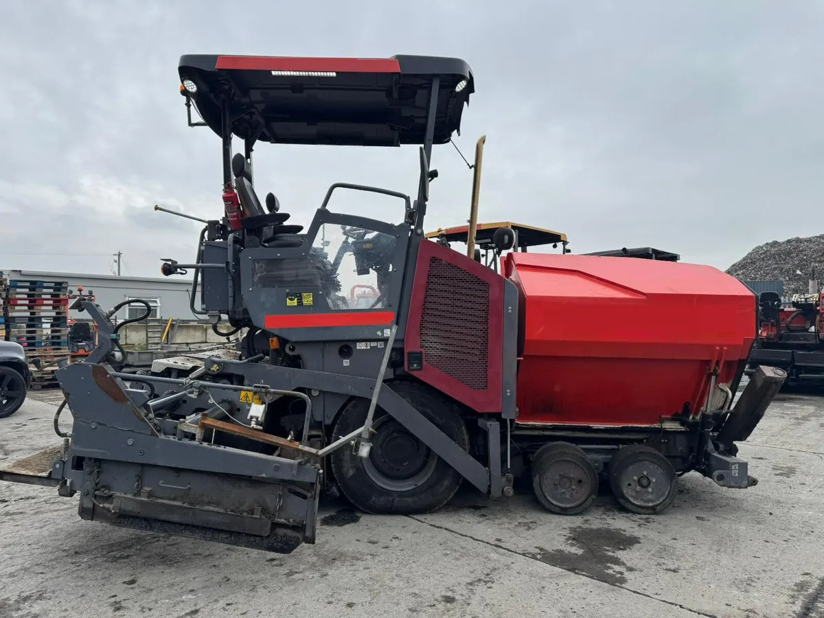 Dynapac SD 1800 W wheeled asphalt paver - Image 3