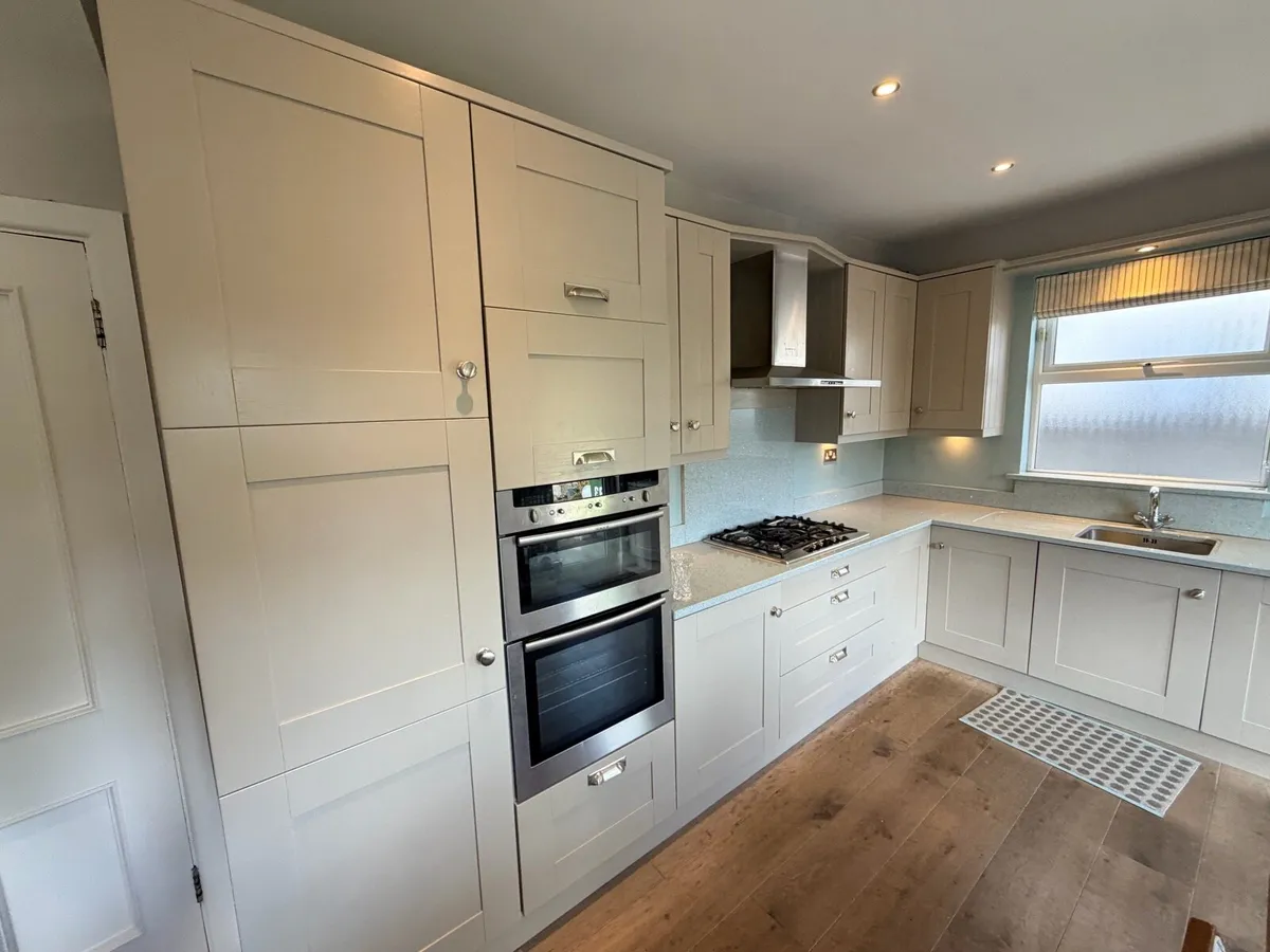 Full kitchen - Image 2