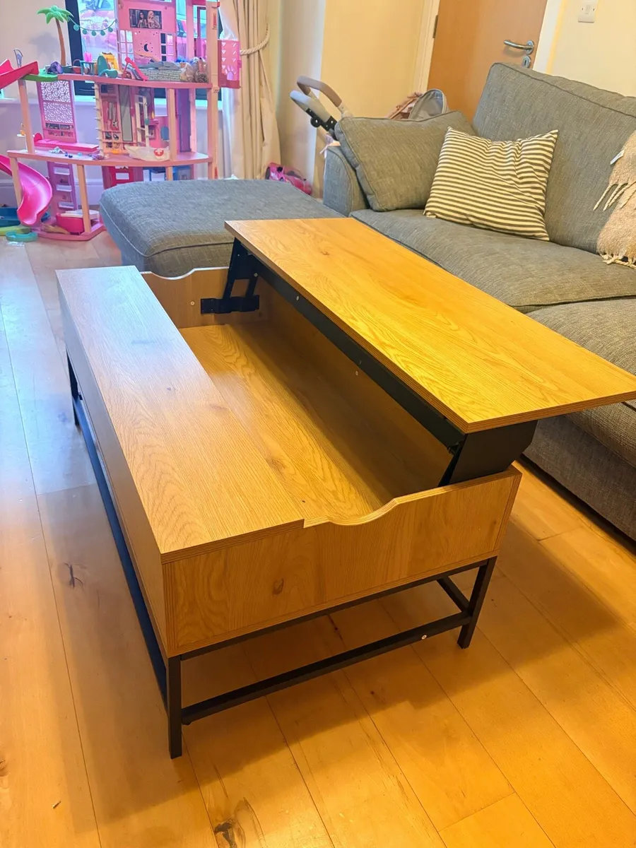 Lift top coffee table - Image 1