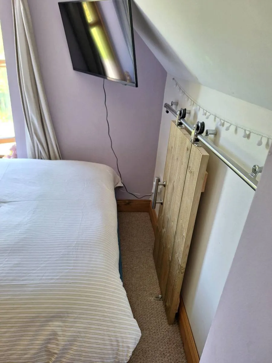 Double bed - Image 2