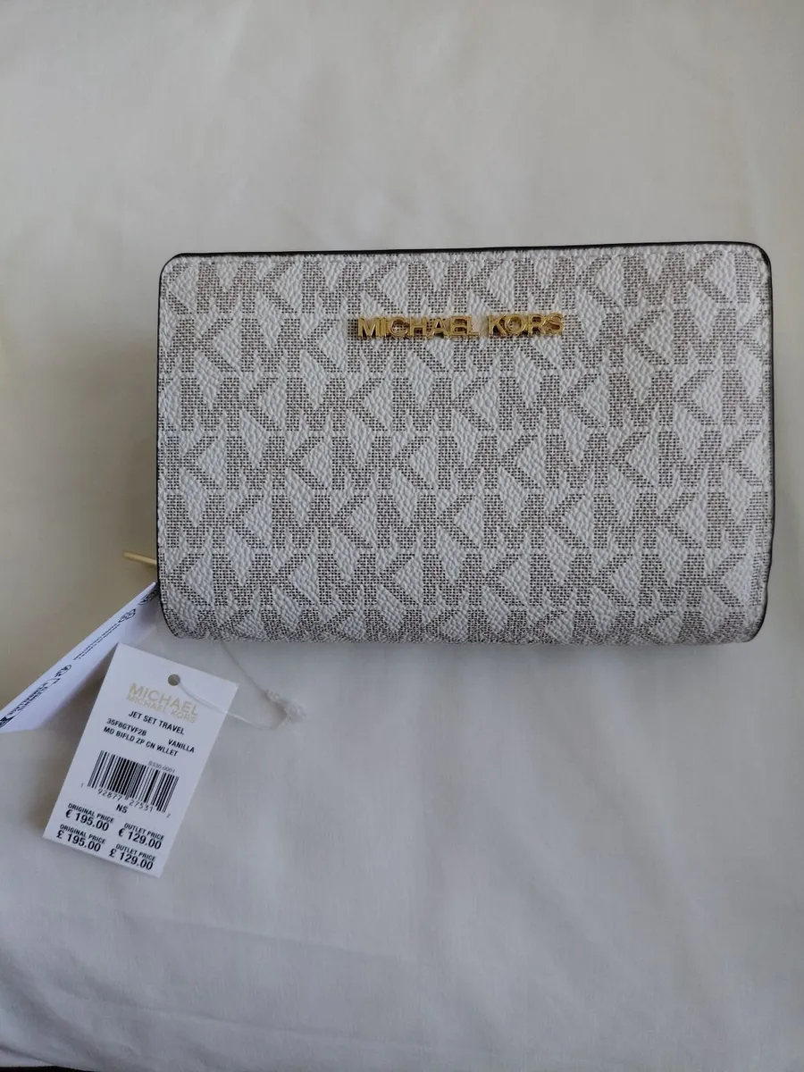 Michael Kors Wallet - Image 1
