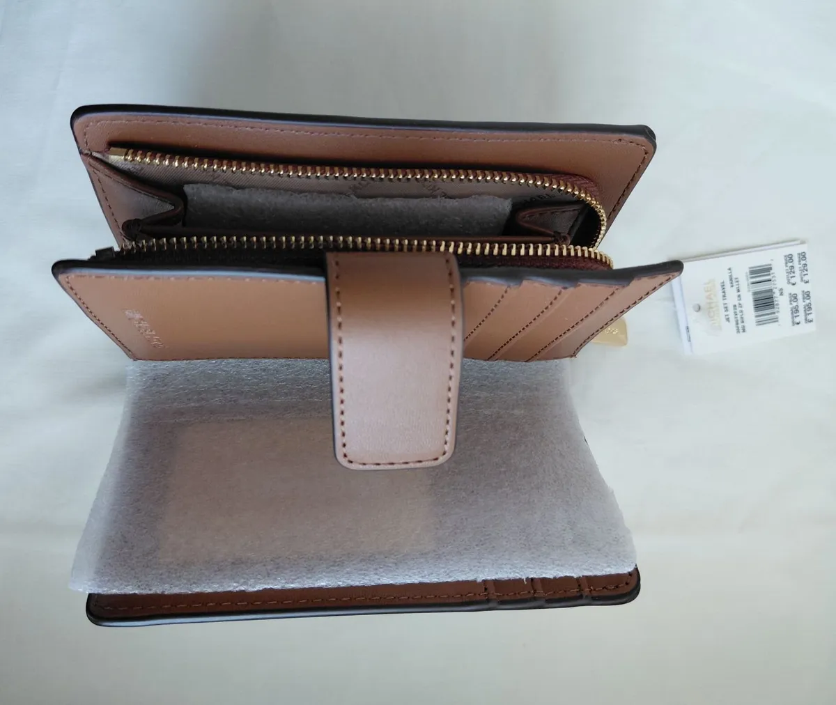 Michael Kors Wallet - Image 2