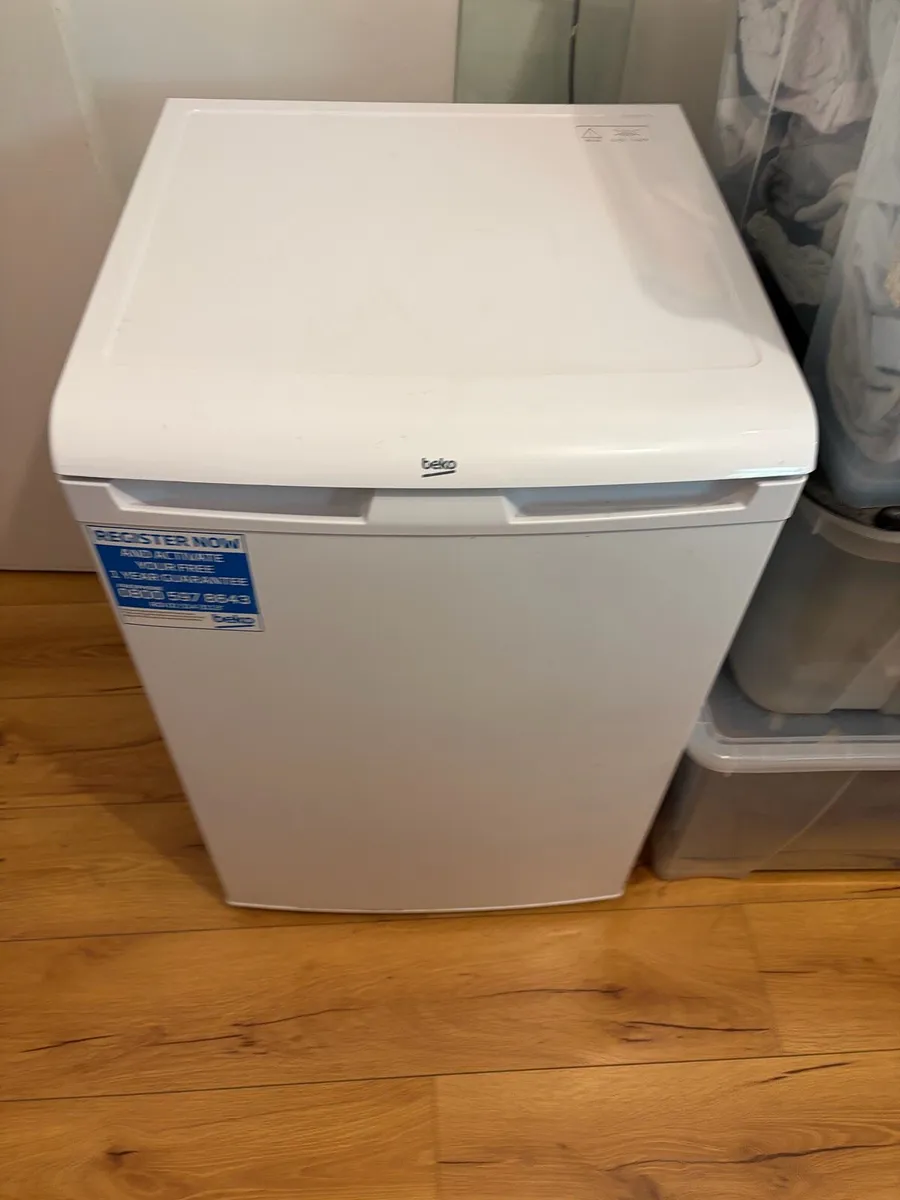 beco undercounter fridge €100 as new - Image 4