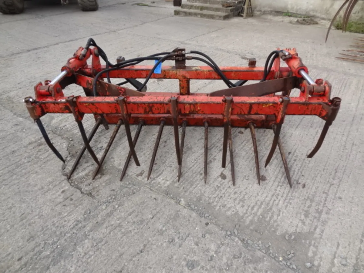 Muck Grab - Image 2
