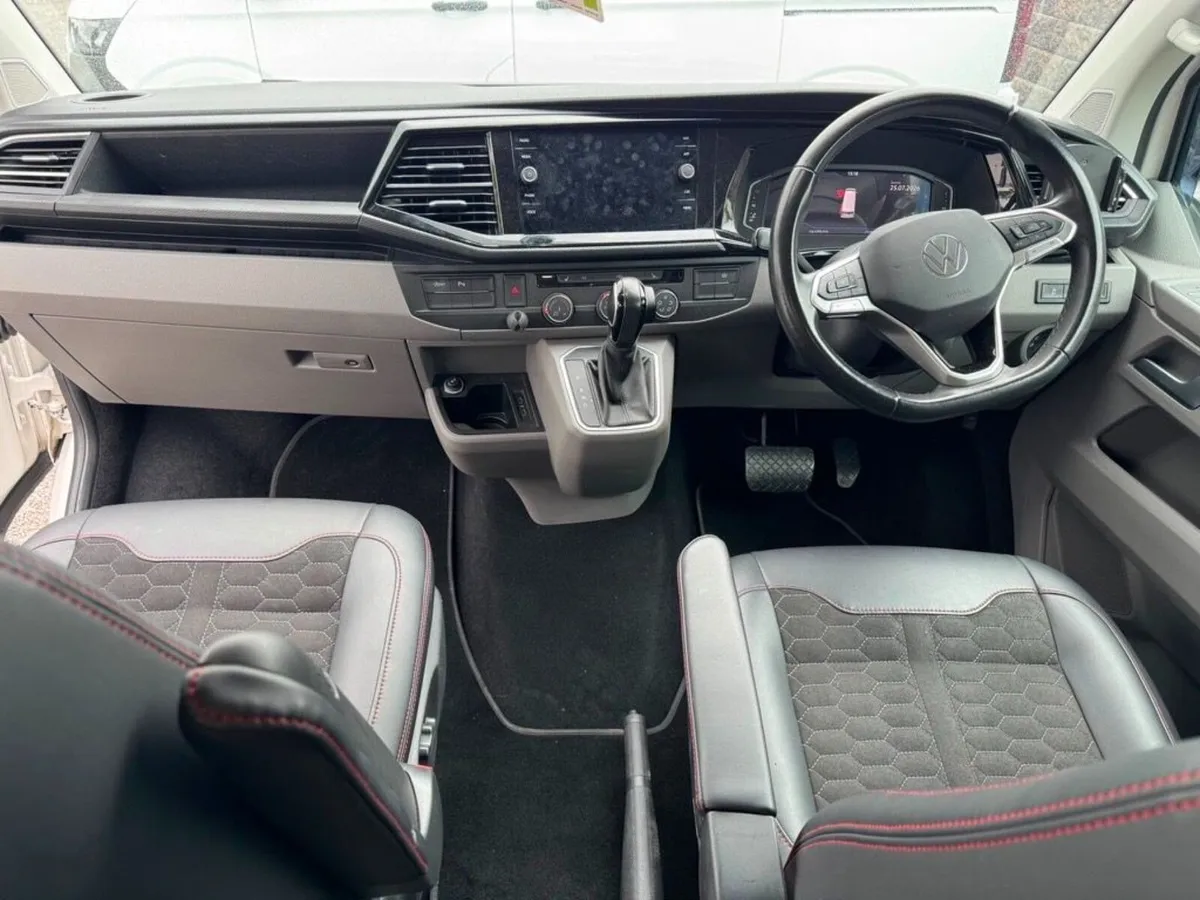 Volkswagen Transporter 2024 - Image 3