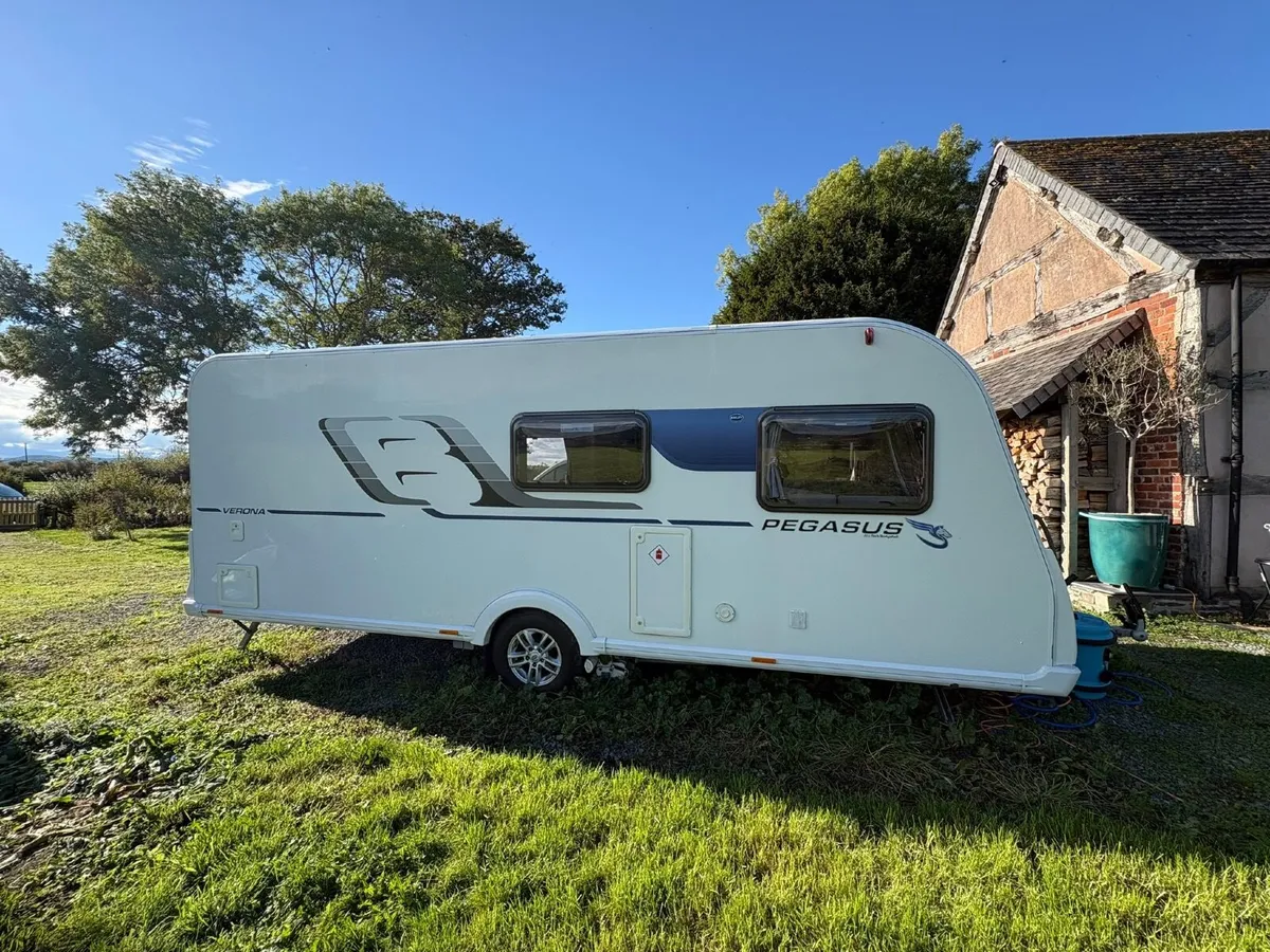 Caravan - Image 4