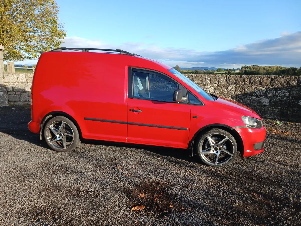 Volkswagen Caddy sport 2015 - Image 2