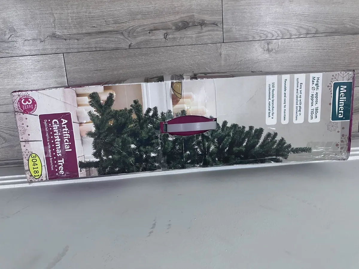 Brand new Christmas Tree 180x110