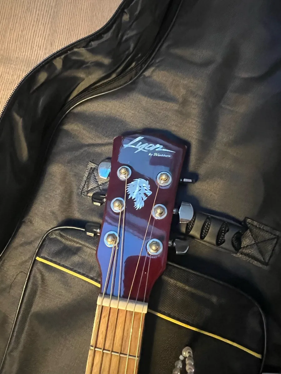 Guitar - Image 4
