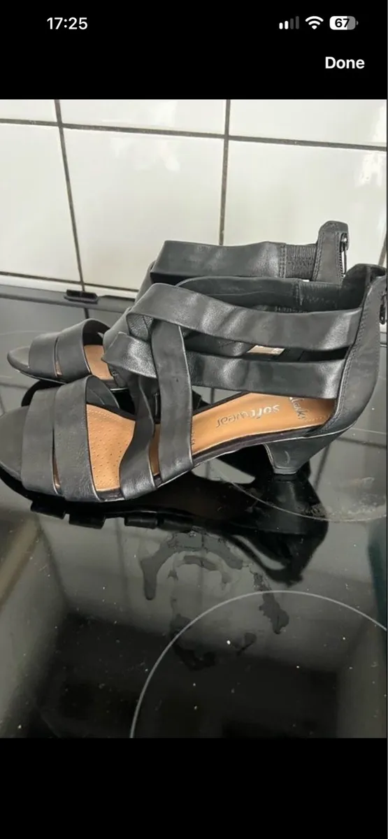 Ladies Clark’s shoes size 5.5 €15 - Image 2