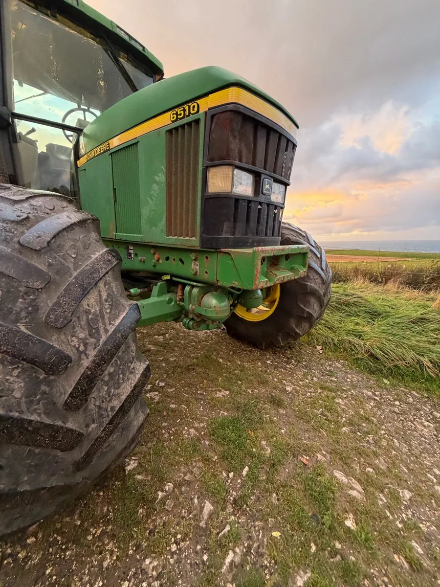 1998 John Deere 6510 TLS - Image 2