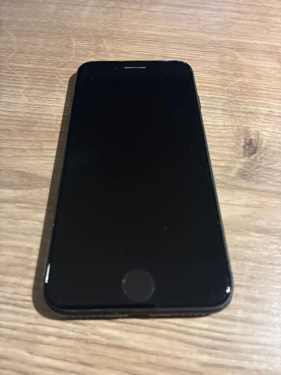 Phone - Image 1