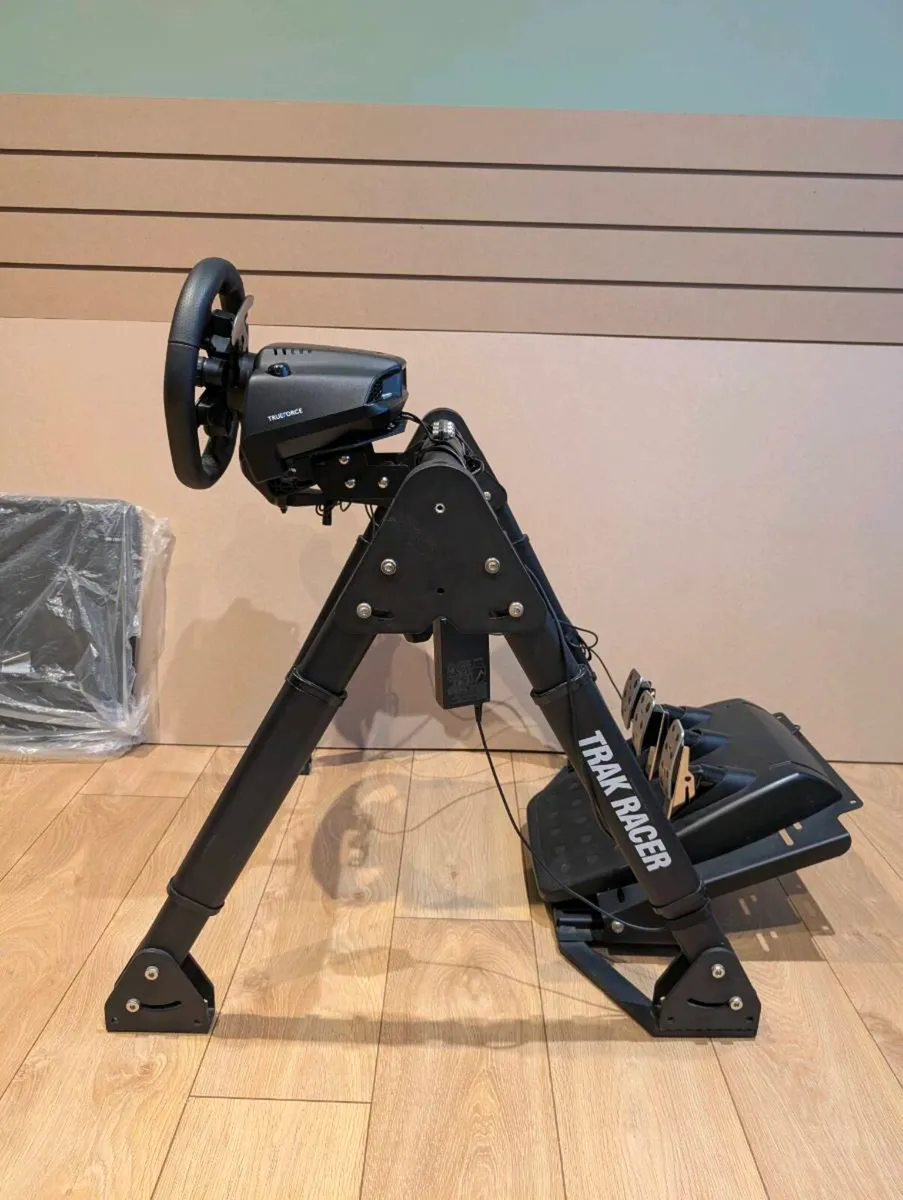 Logitech G923 Wheel + Pedals + Shifter + Stand - Image 1