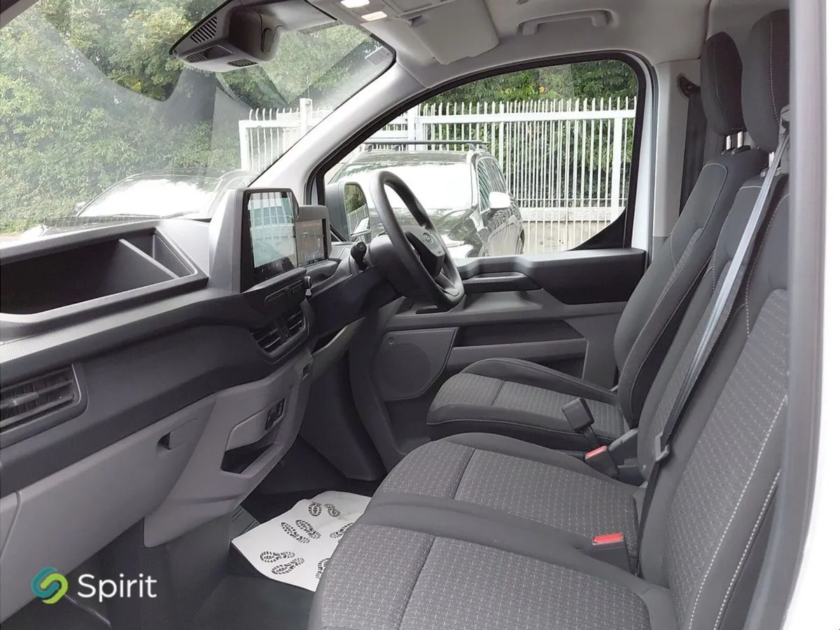 Ford Transit Custom TRANSIT CUSTOM DCIV 320 L PHEV - Image 3