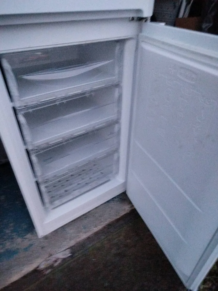 Fridge freezer - Image 2