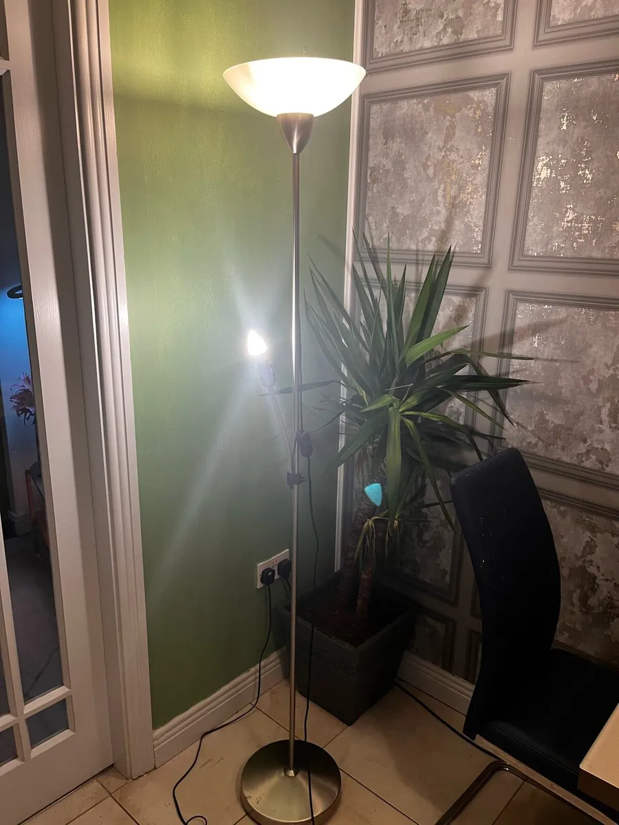 Floor lamp - Image 1