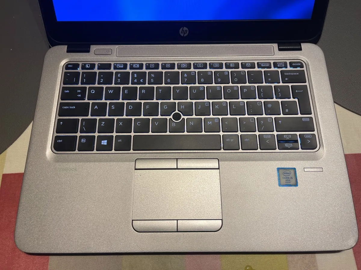 HP EliteBook 820 i5-16GB-2xSSD - Image 3