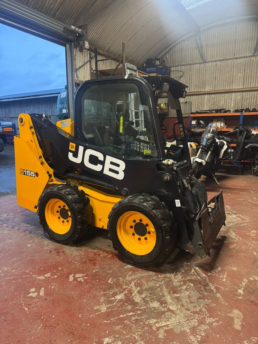 JCB 155 Skidsteer *only 220 hours* - Image 1
