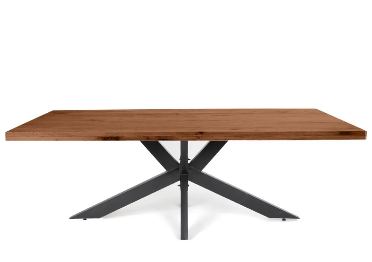 Dining table - Image 1