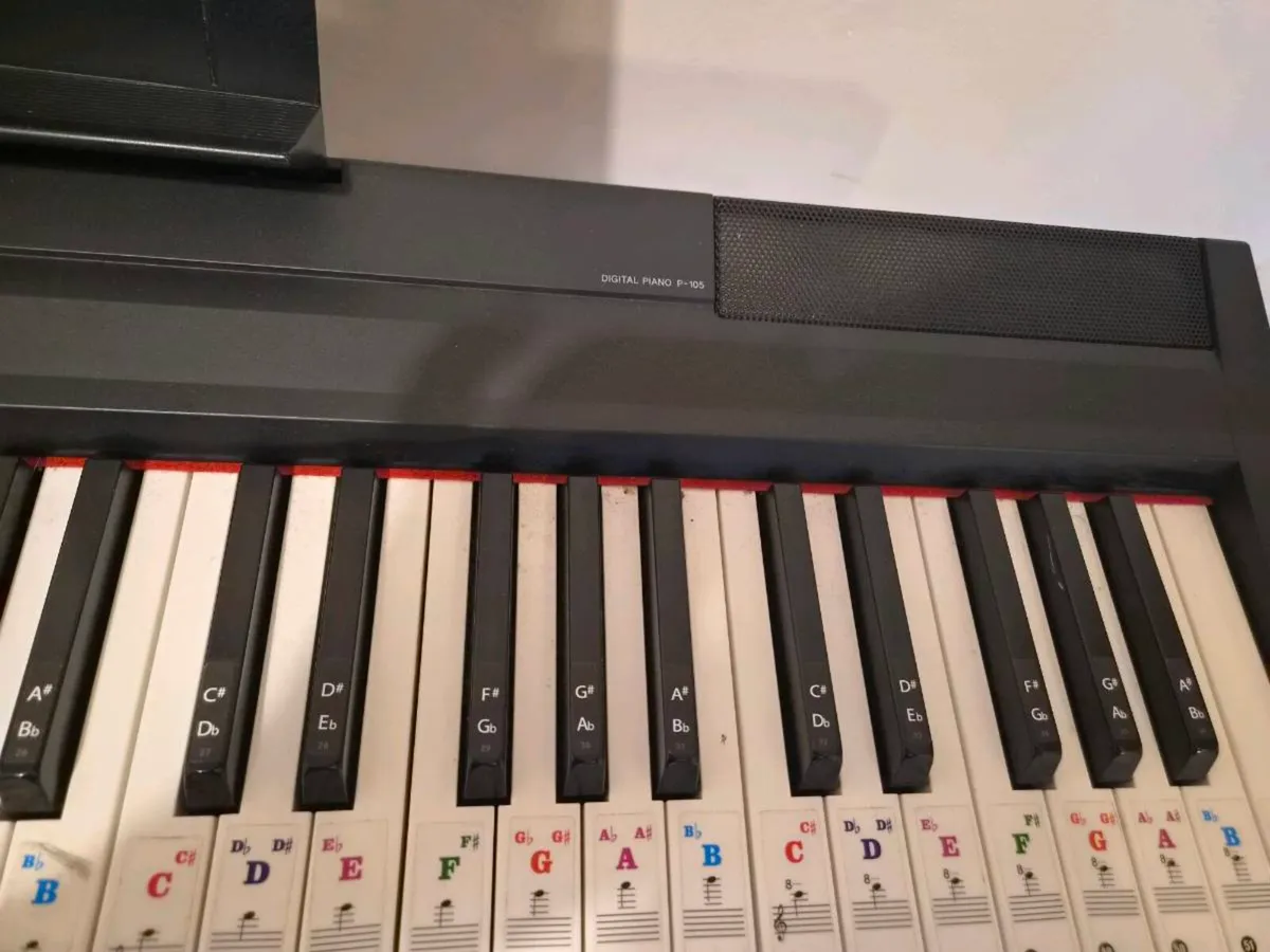 Yamaha digital piano P105 - Image 2