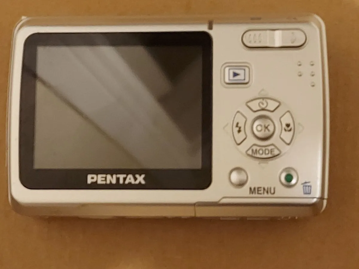 Pentax Optio E40 Digital Camera, 8.1 Megapixels - Image 4