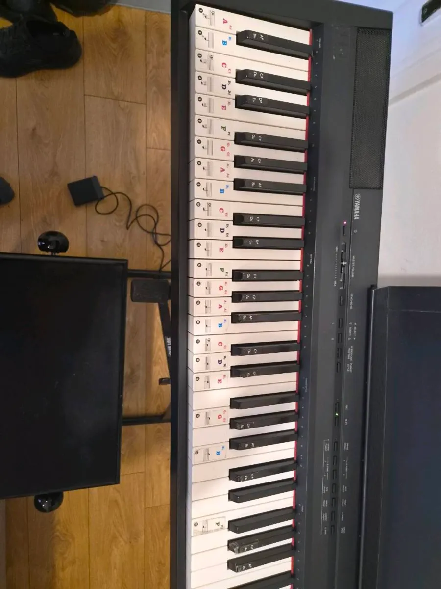 Yamaha digital piano P105 - Image 4