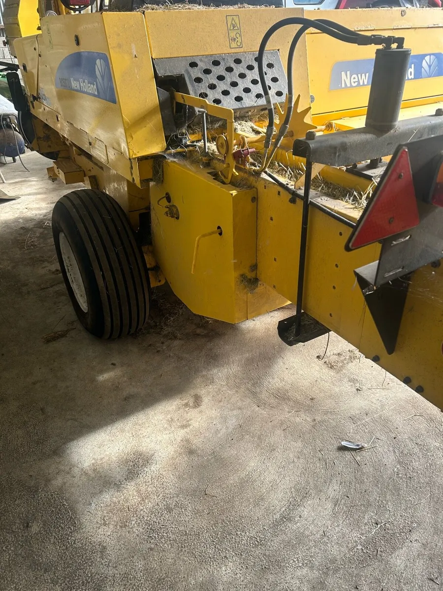 New Holland bc 5070 baler - Image 3