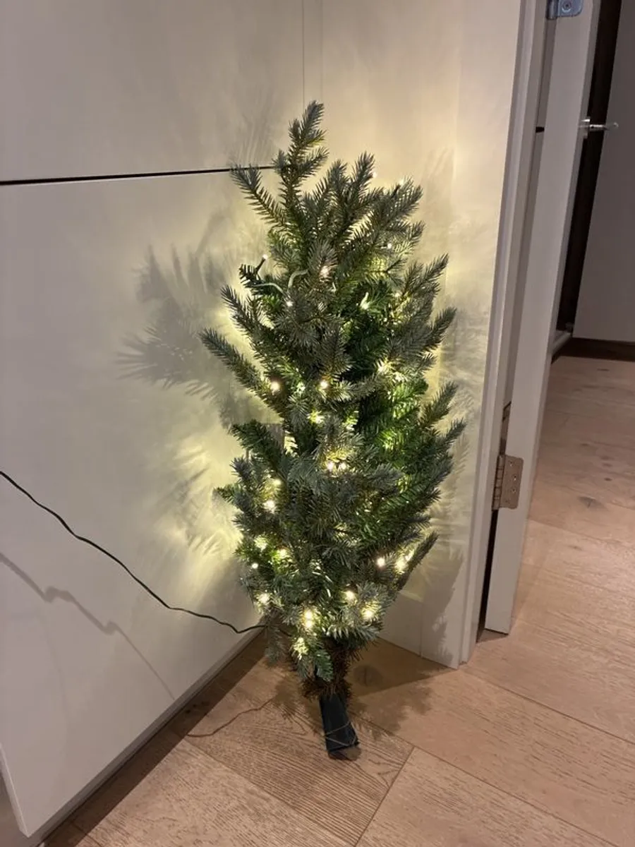 LED Christmas tree 3ft - Image 1