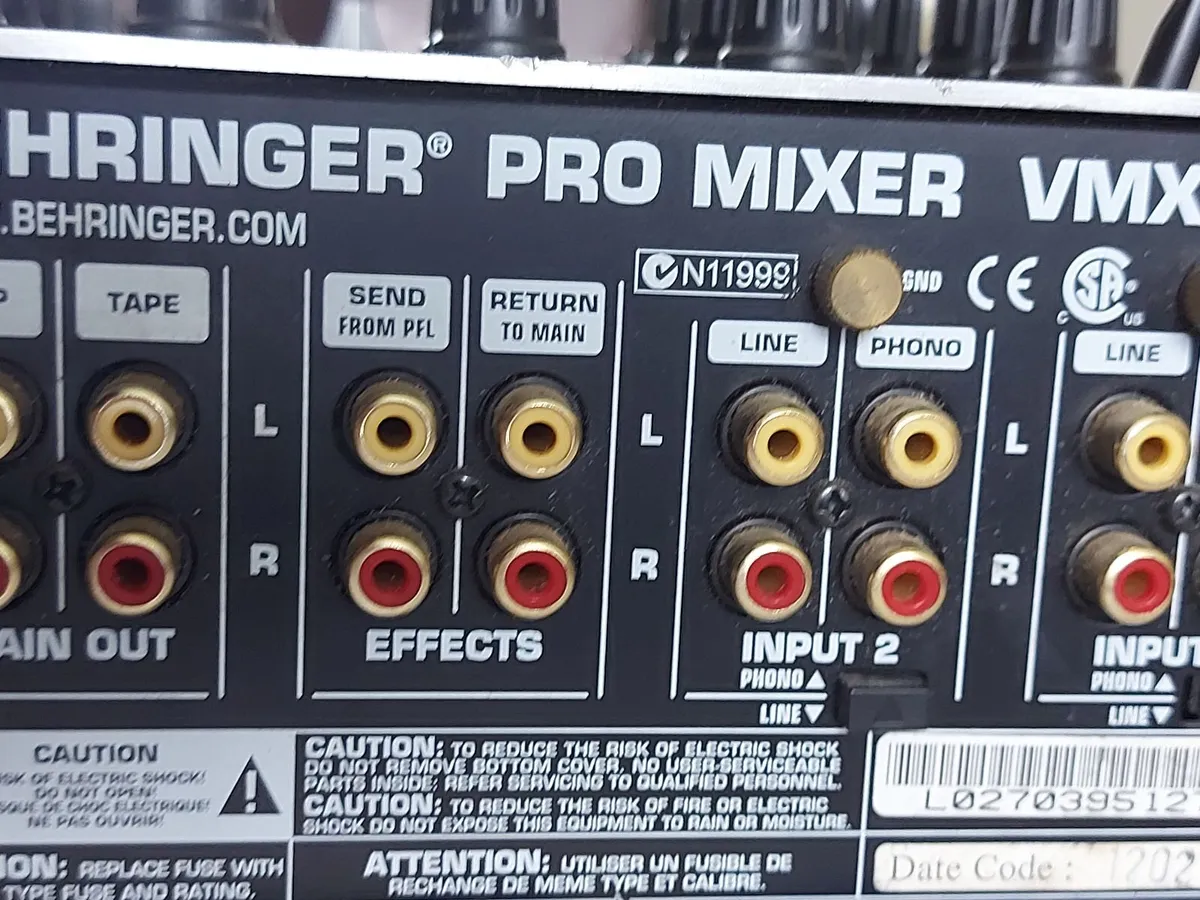 BEHRINGER PRO MIXER Model VMX 200, working great - Image 4