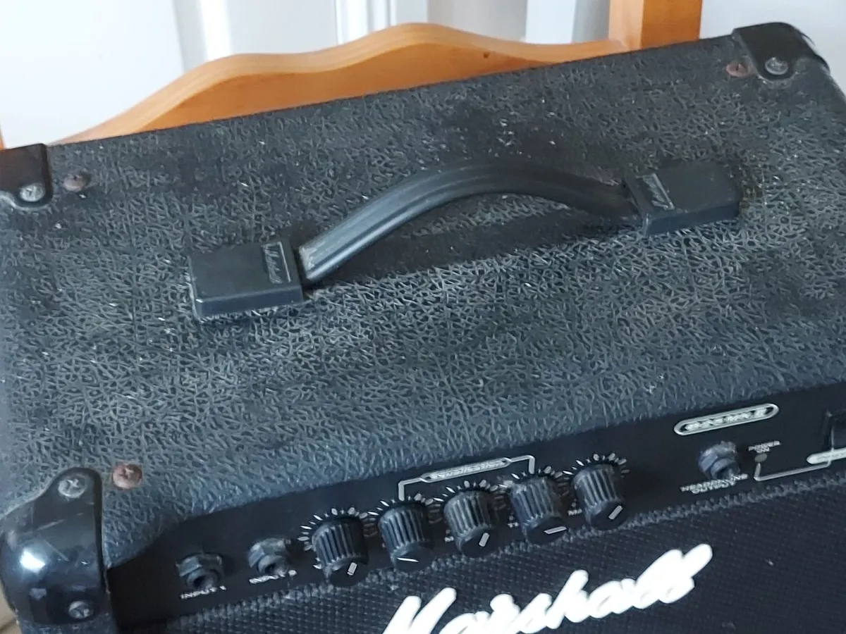 Marshall B25 Mk2 25W Bass Combo AMP, working great - Image 4