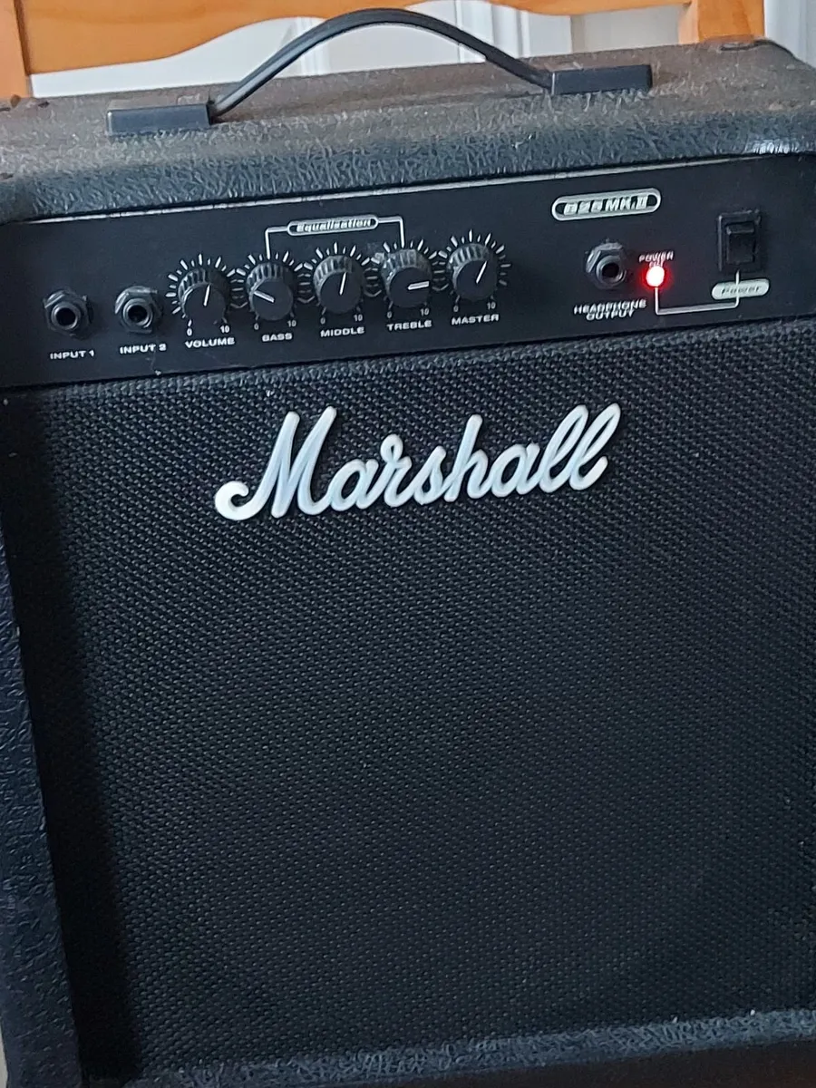 Marshall B25 Mk2 25W Bass Combo AMP, working great - Image 2