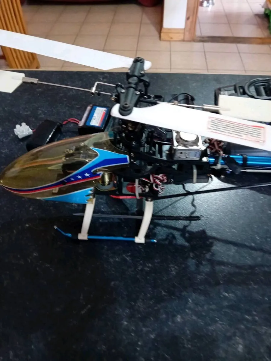 REMOTE CONTROL HELICOPTER - Image 4