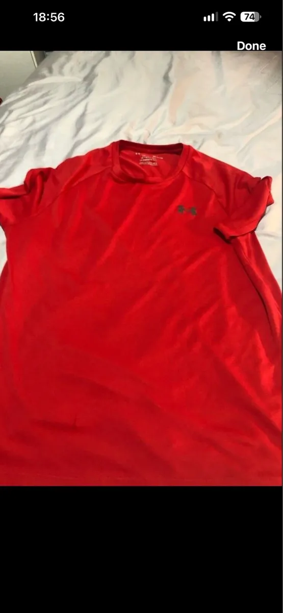 Mens under armour teeshirt size S €5 - Image 1