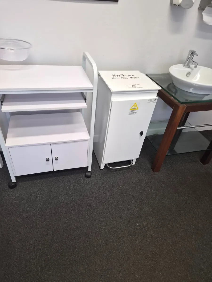 Salon equipment - Image 3